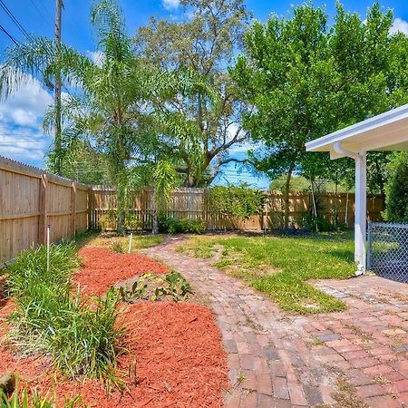 Spacious 5 Bedrooms 3 Bathrooms Family-Friendly Home With Heated Salt Pool Clearwater Eksteriør bilde