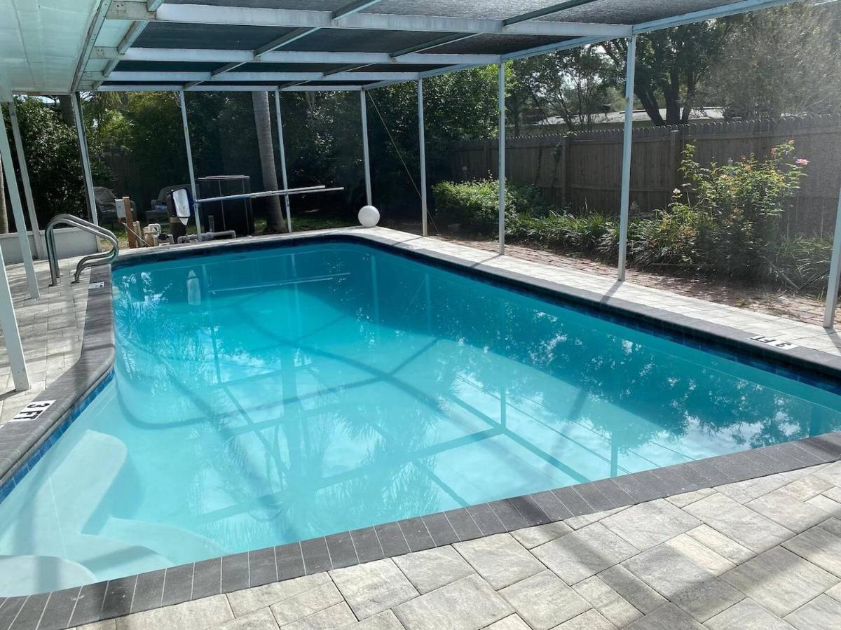 Spacious 5 Bedrooms 3 Bathrooms Family-Friendly Home With Heated Salt Pool Clearwater Eksteriør bilde