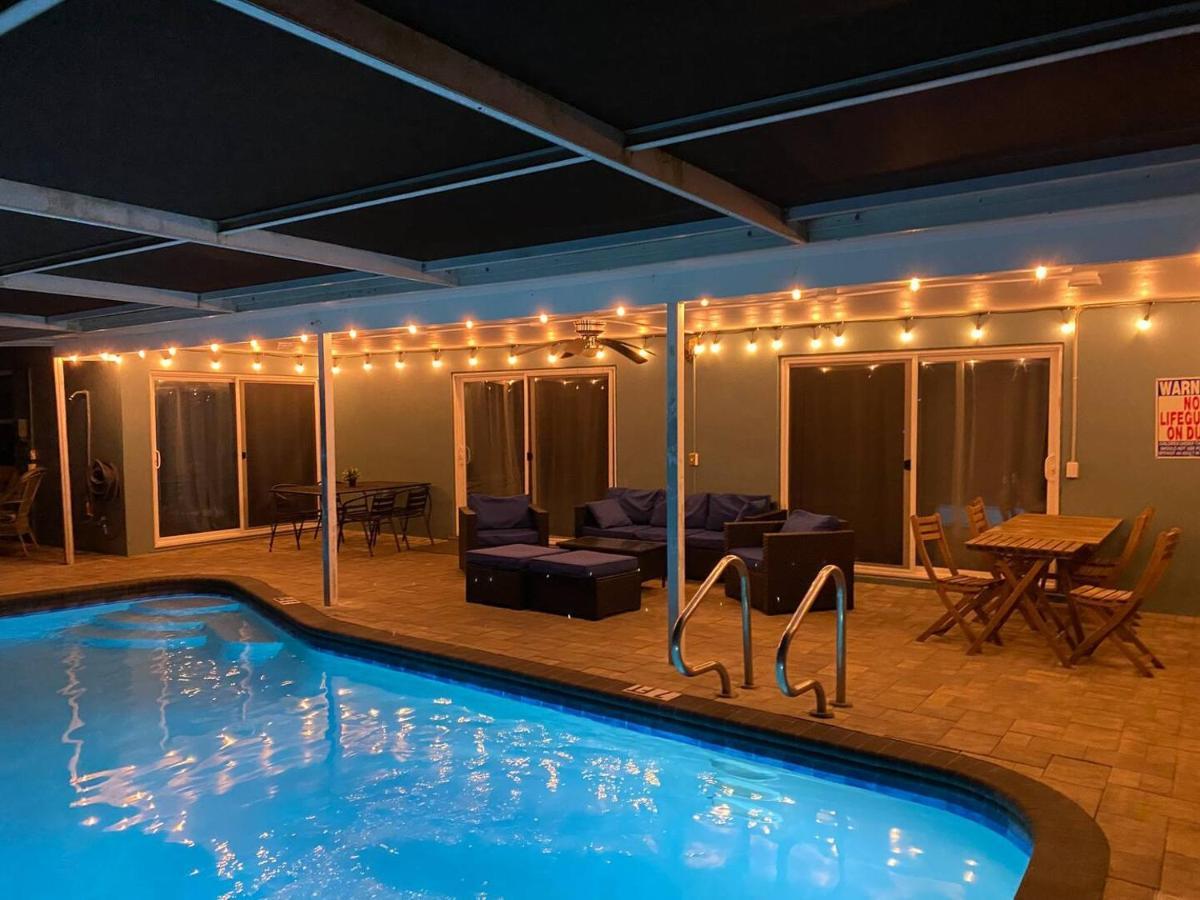 Spacious 5 Bedrooms 3 Bathrooms Family-Friendly Home With Heated Salt Pool Clearwater Eksteriør bilde