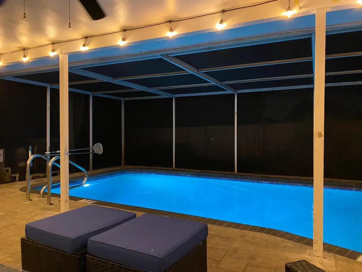 Spacious 5 Bedrooms 3 Bathrooms Family-Friendly Home With Heated Salt Pool Clearwater Eksteriør bilde