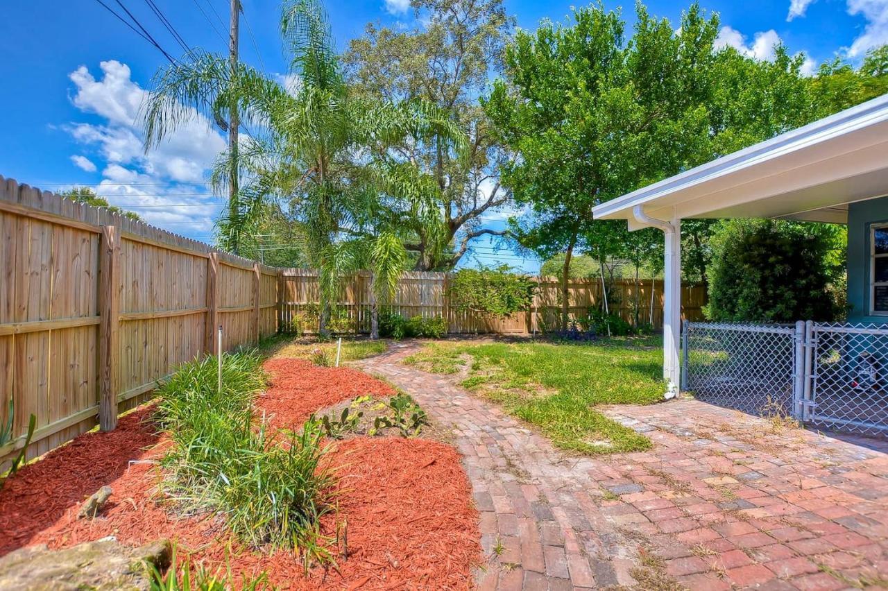 Spacious 5 Bedrooms 3 Bathrooms Family-Friendly Home With Heated Salt Pool Clearwater Eksteriør bilde